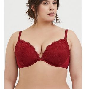 360° BACK SMOOTHING LIGHTLY LINED PLUNGE BRA